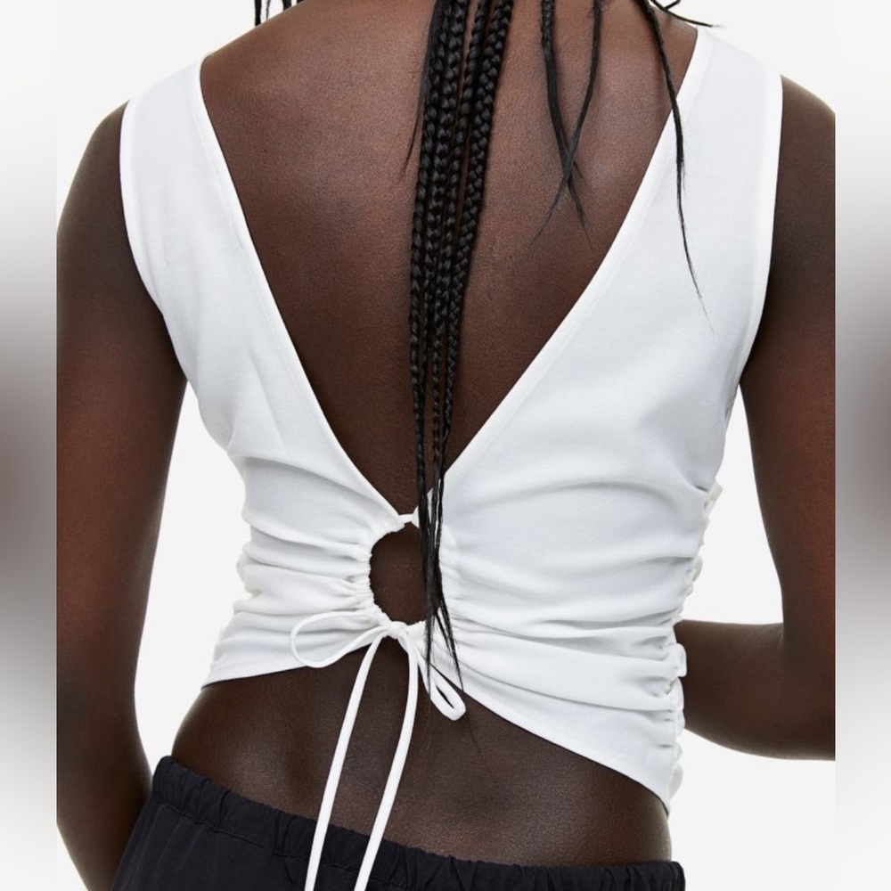 HM White Open Back Gathered Top xs NWT in Packaging